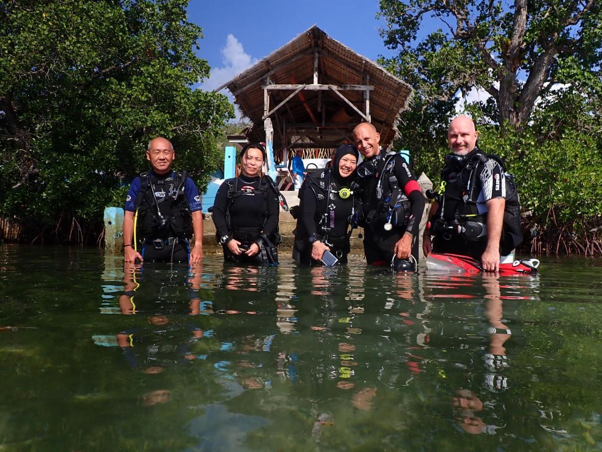 Alegria Dive Resort Buitenkant foto